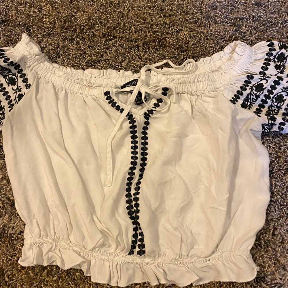 Black and white top